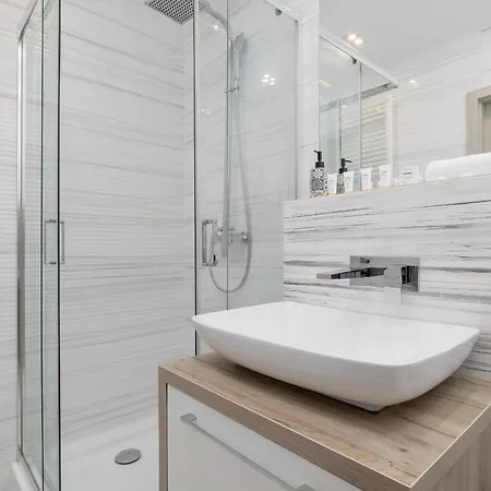 Апартаменты Studio Tysiaclecia Next To Park Slaski By Renters *