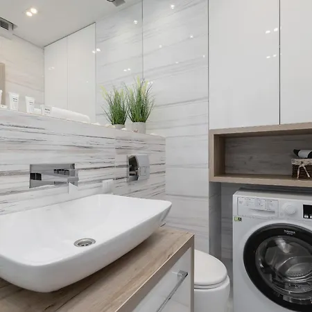 Studio Tysiaclecia Next To Park Slaski By Renters *