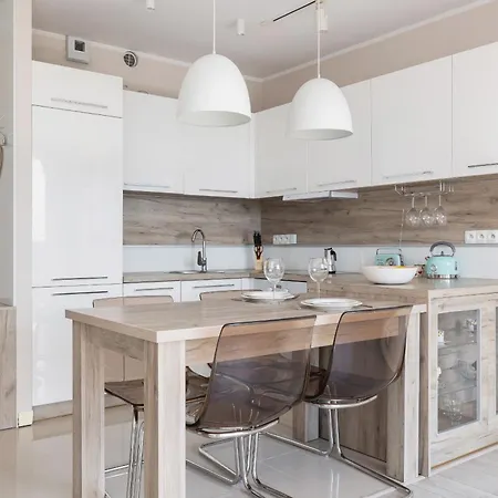 Studio Tysiaclecia Next To Park Slaski By Renters Апартаменты *